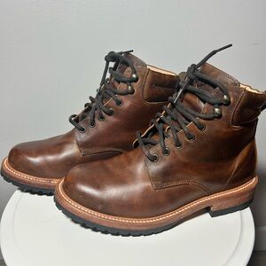 Wilcox Genuine Leather Boots – Size 8 – Like New